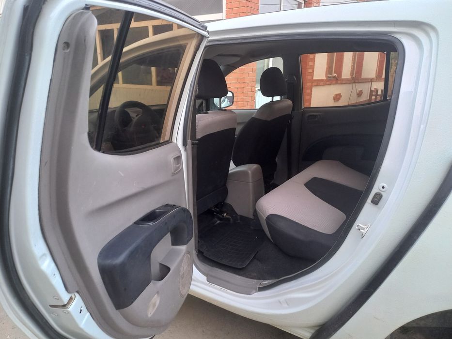 Машина пикап 2006