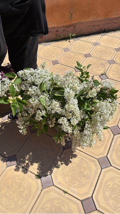 Цветы и букеты с оформлением