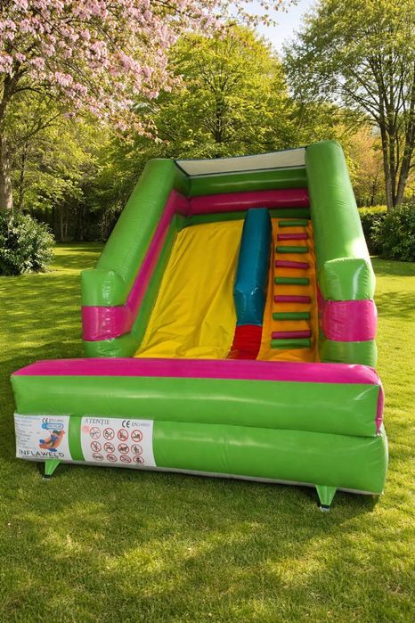 Tobogan / topogan gonflabil de inchiriat