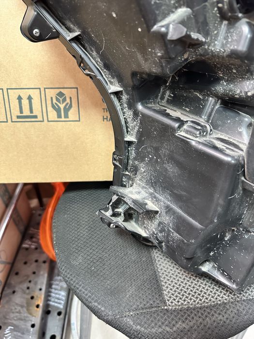 Фара правая GAC GS 8