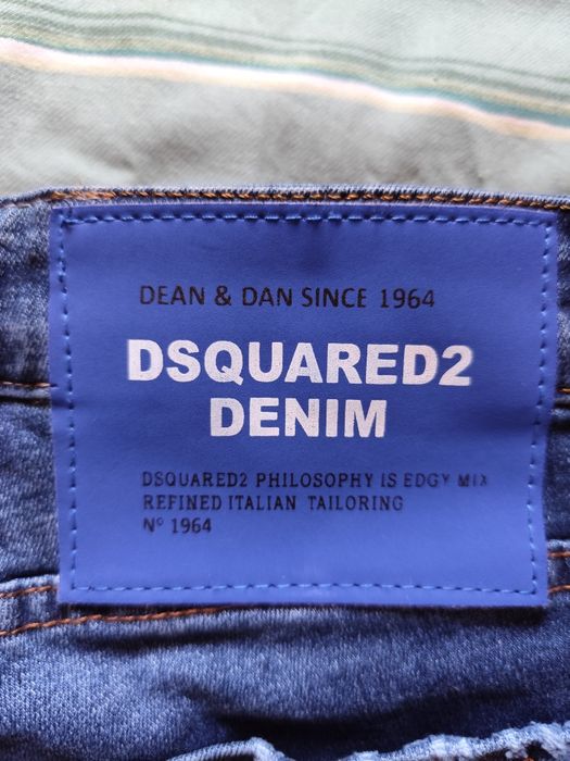 Blugi dsquared S 50 lei