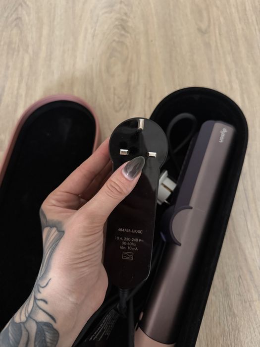 Dyson утюжок airstrait