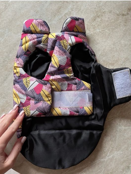 Дрехи за куче - яке, дъждобран и елек