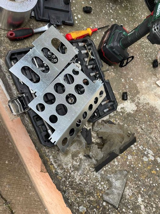 Смяна на радиаторче на парно и облепяне на клапи