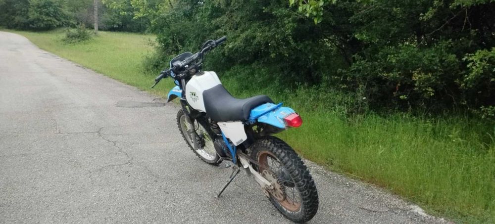 Продавам Yamaha xt250
