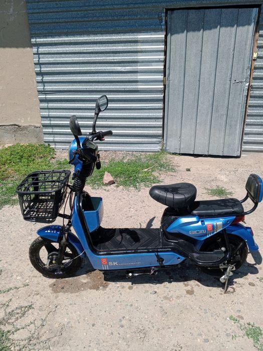 Продам электро мопед.