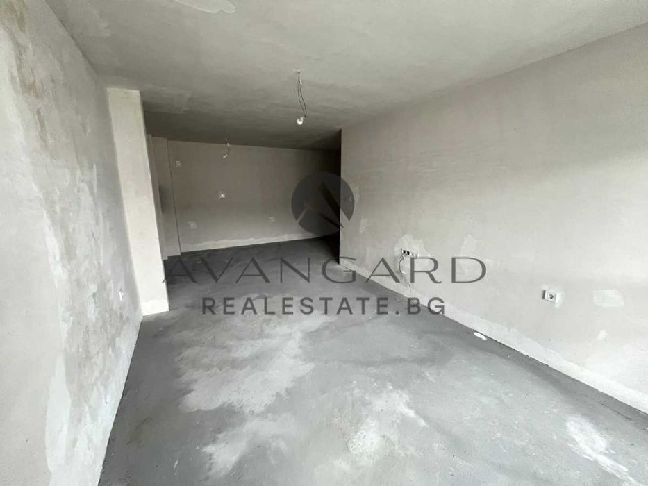 Продава се Тристаен апартамент в Пловдив, Тракия - 105 кв.м за 744 €/кв.м - Снимка #1