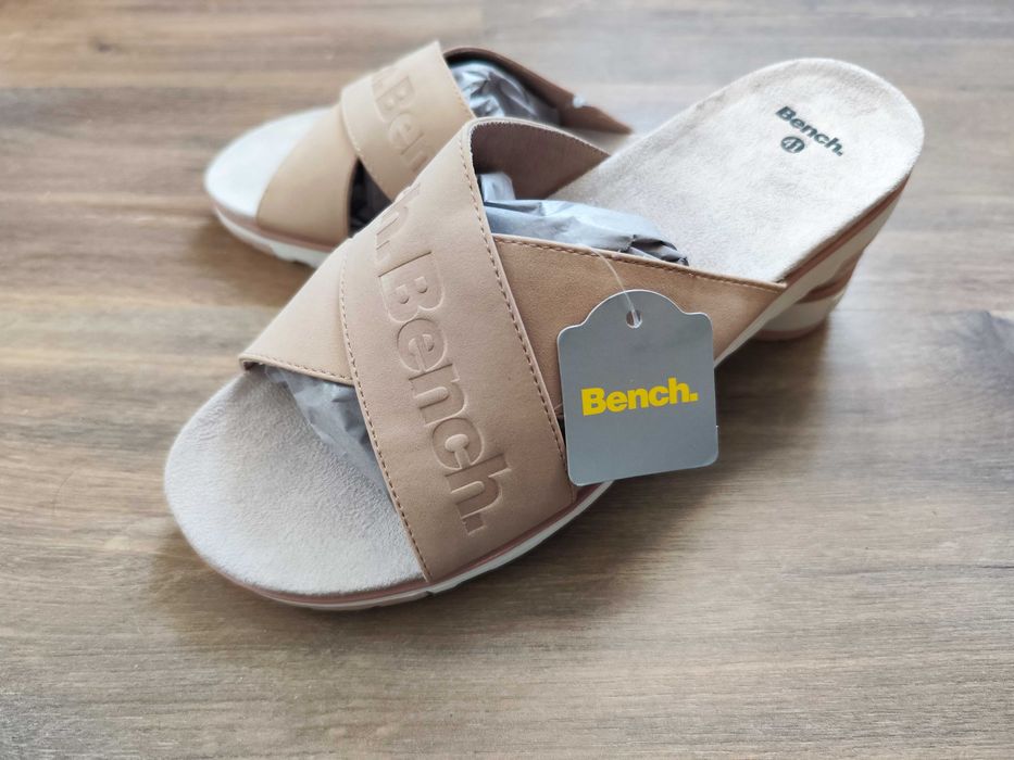 Обувки, нови чехли Bench., номер 41, бледо розови