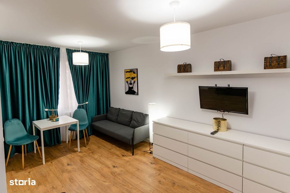 Titan parc metrou 2 minute stradal LUX