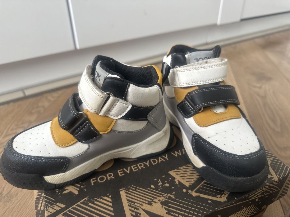 Обувь димесезон на мальчика