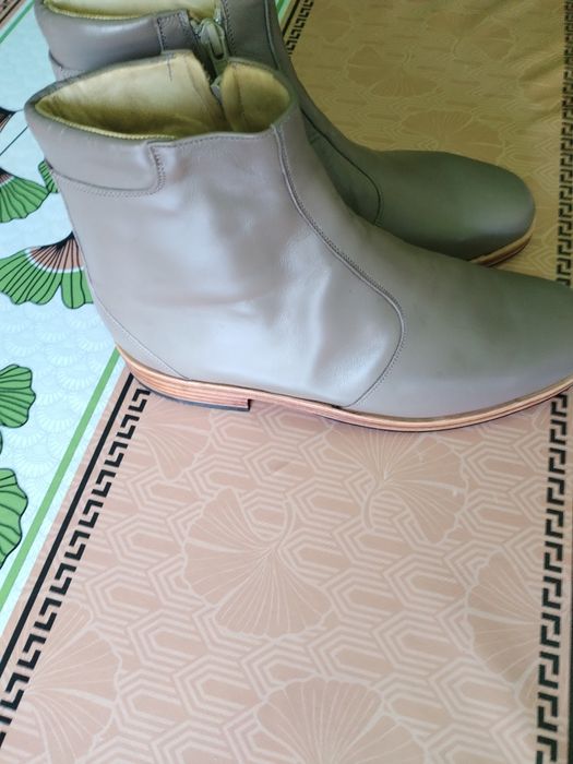 Încălțăminte din piele