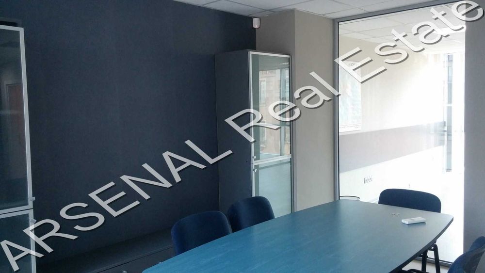 Дава се под наем Офис в София, Борово - 102 кв.м за 900 € - Снимка #1