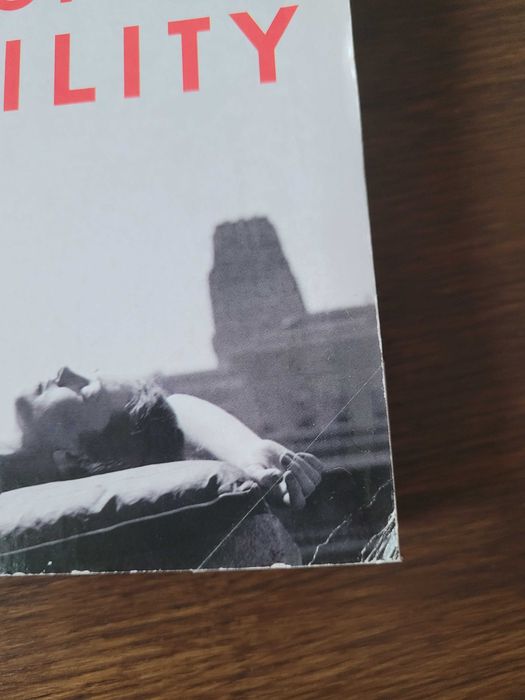 Книга на английски Rules of Civilitи