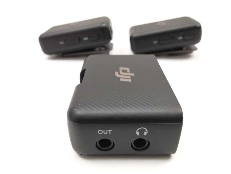 DJI Mic (2 TX + 1 RX + Charging Case) система от микрофони и подарък калъф за съхранение и транспортиране