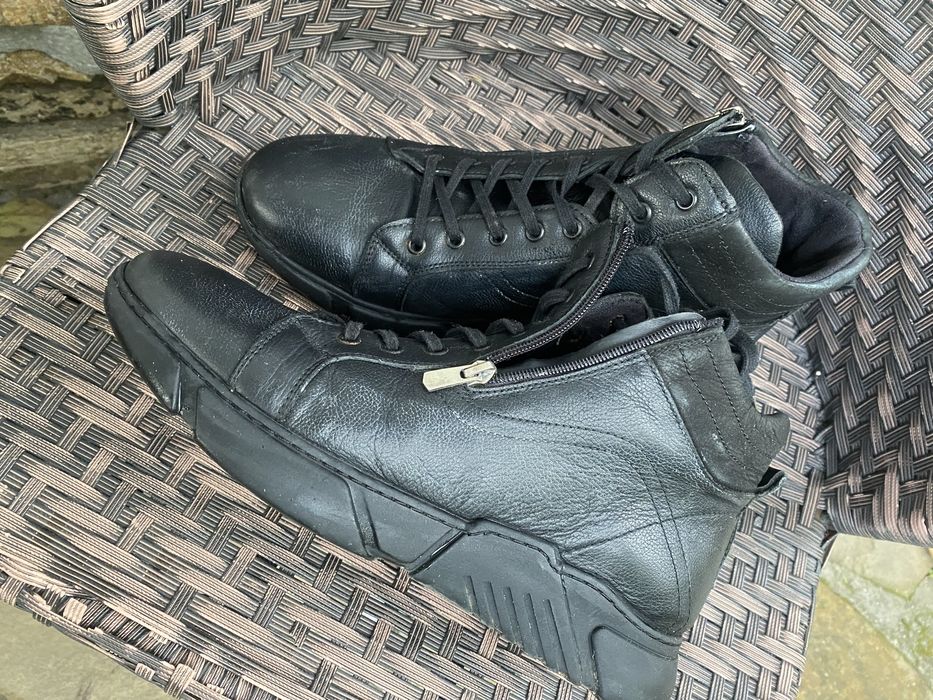 Продавам мъжки боти естествена кожа