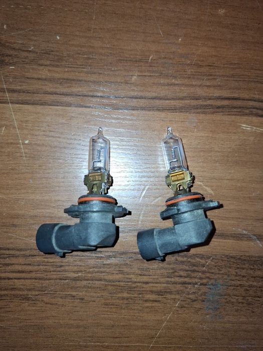 Лампочки hb3  для автомобиля