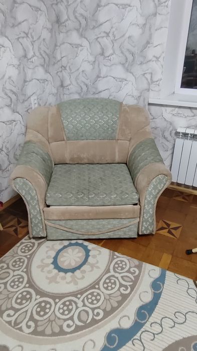 Продам диван и кресло