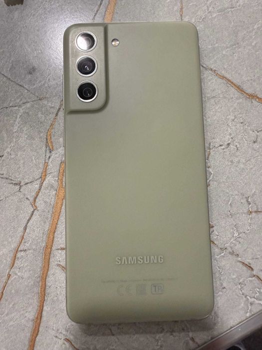 Срочно продается самсунг s21fe