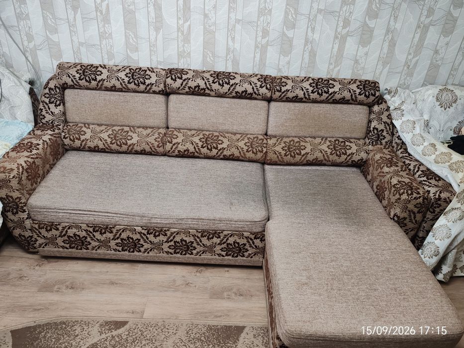 Отдам  даром диван