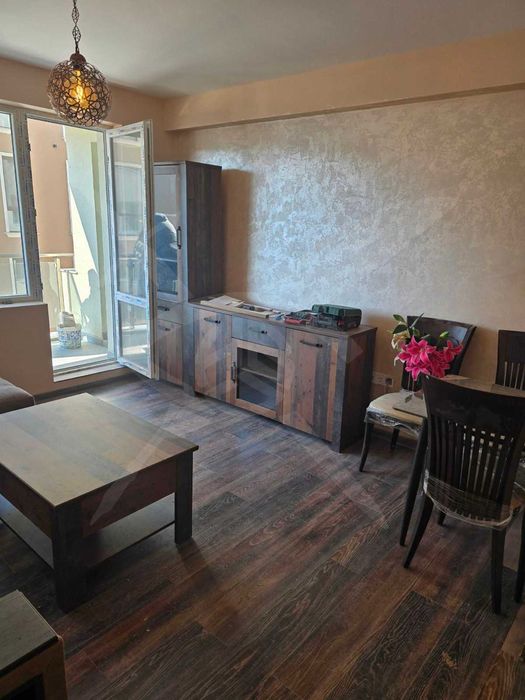 Двустаен апартамент Христо Смирненски 100497