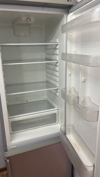 Продам холодильник