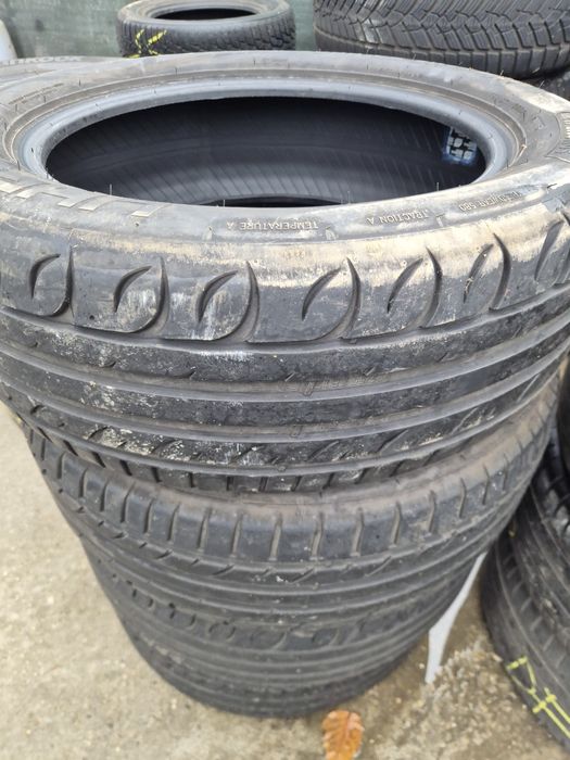 225 55 17 Taurus UHP