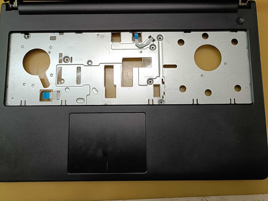 Componente carcasa laptop  DELL INSPIRON 5559 - UPDATE 16.06