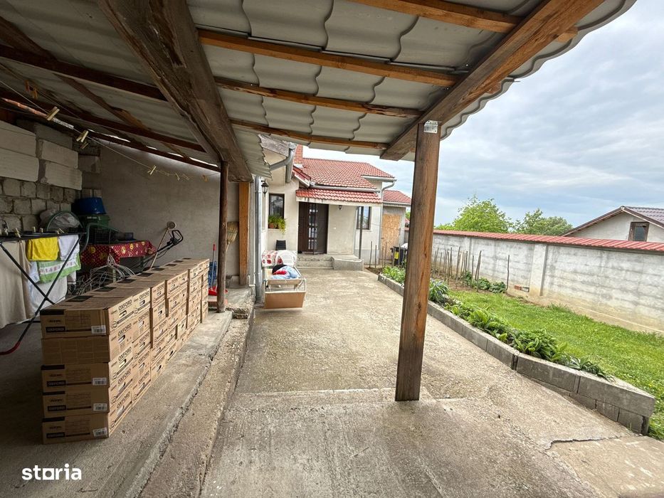 2 Case noi in aceasi curte,CONSTRUCTIE 2020, fundație beton.