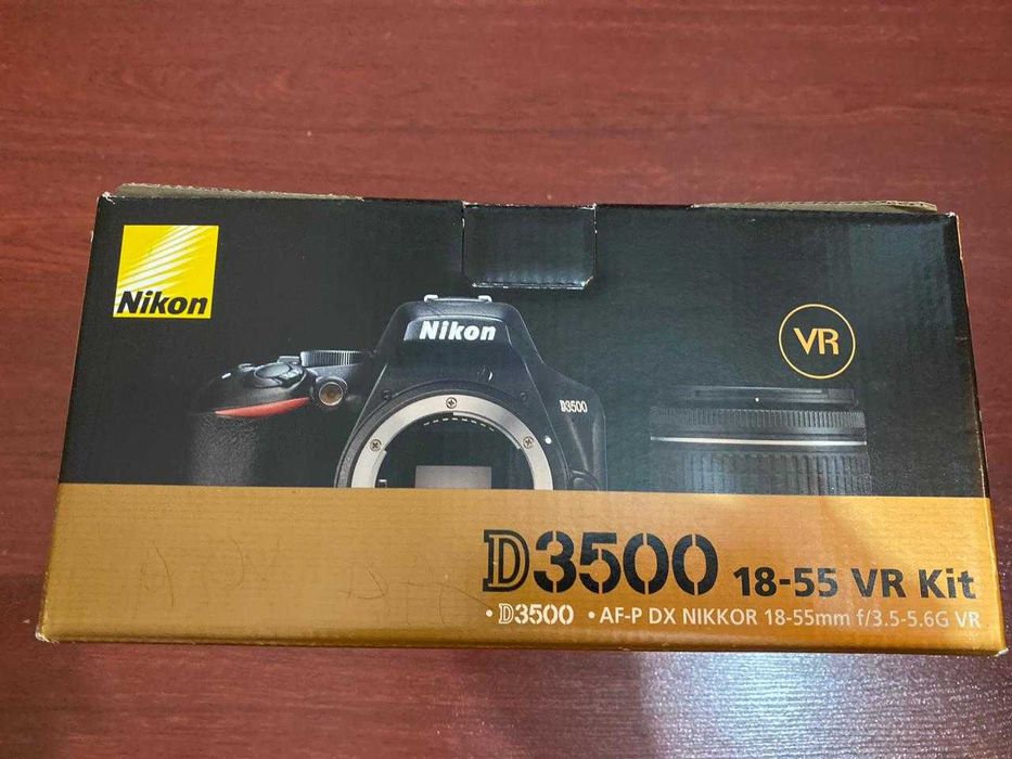 Фотокамера Nikon D3500 VR Kit новый