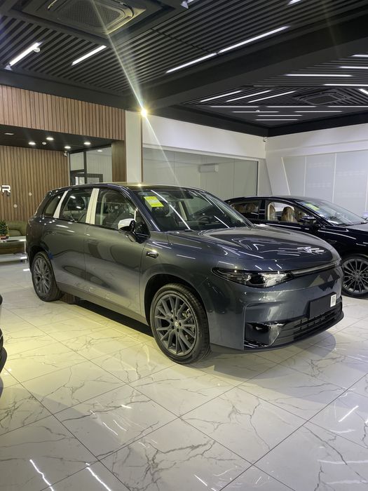 Leapmotor c10 gibrid 2026 versiya 1-pozitsiya