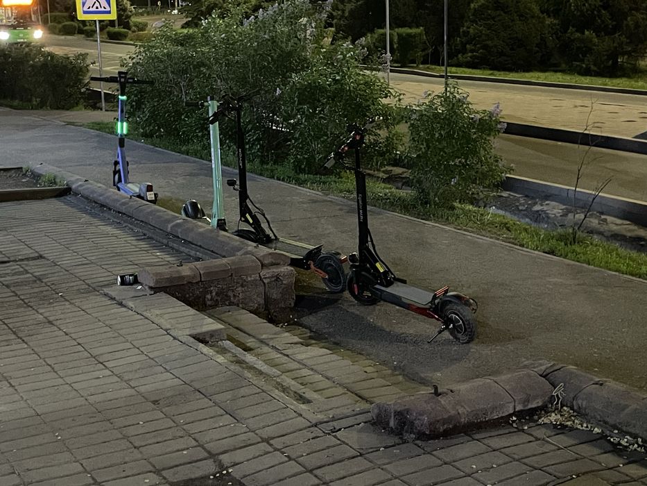 электро самокат куго м4 про