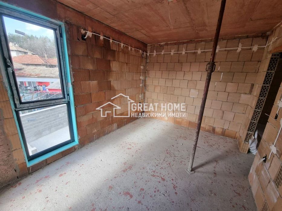 Продава се Двустаен апартамент в Търговище, Център - 73 кв.м за 1013 €/кв.м - Снимка #3