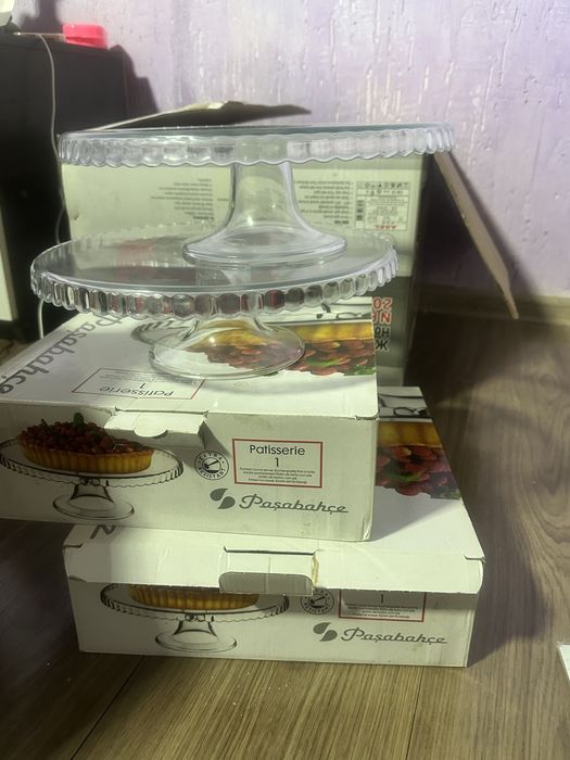 Тортница 2 штуки