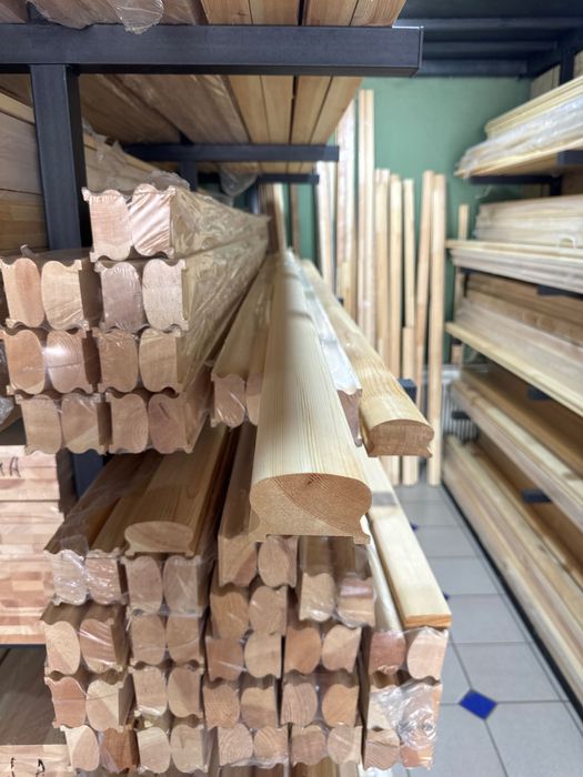 Лестница деревянная