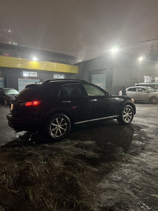 продам infiniti fx35