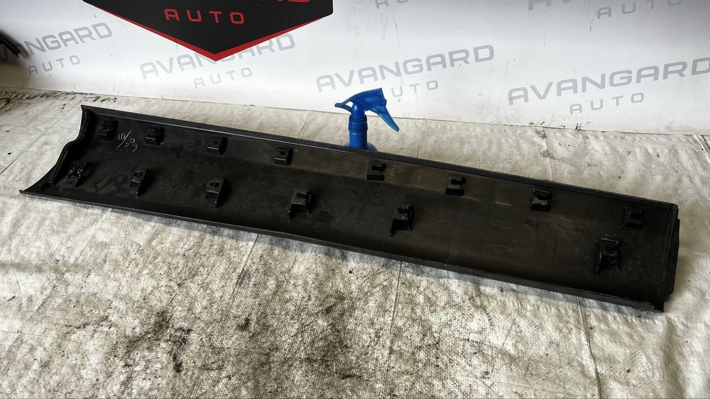 Mazda CX30 19- лайстна предна лява и задна лява