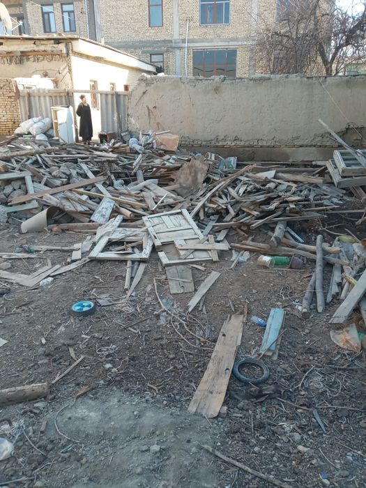 Quruq òtin sotiladi