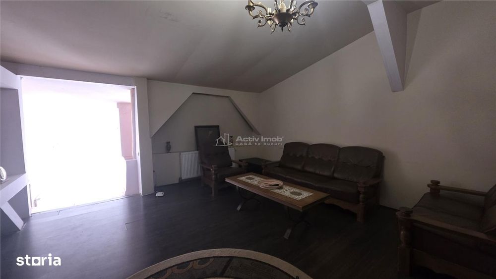 Casa cu etaj,teren 400 mp, pretabila : clinica, gradinita, birouri