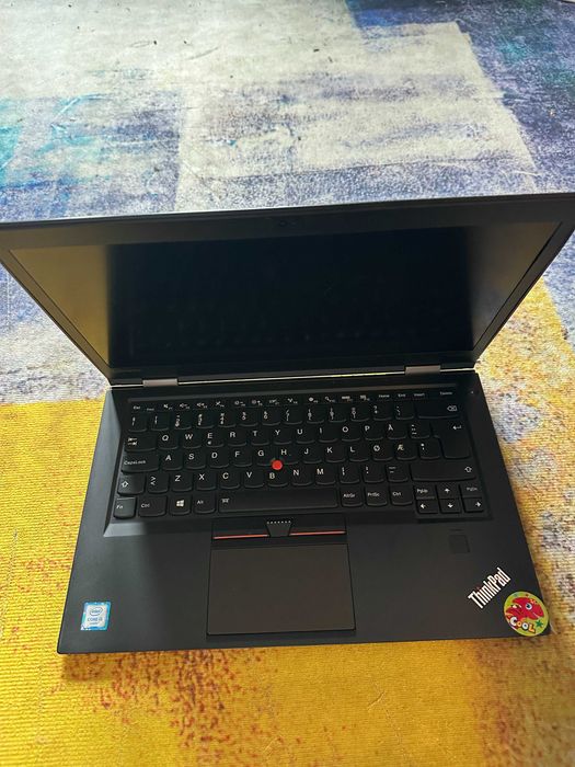 laptop lenovo x1 carbon, i5 gen 6 , ssd 256 , 8 gb ddr4