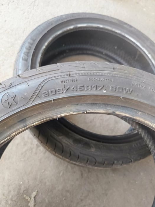 205/45/17 2броя GoodYear Eagle F1.Гумите са в перфектно състояние