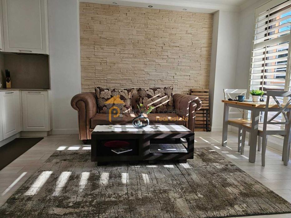 Продава се Двустаен апартамент в Пловдив, Център - 65 кв.м за 3616 €/кв.м - Снимка #1