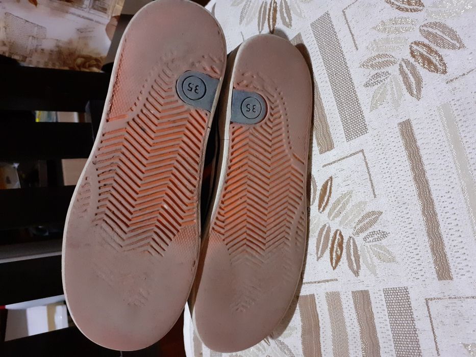 Маратонки Zara