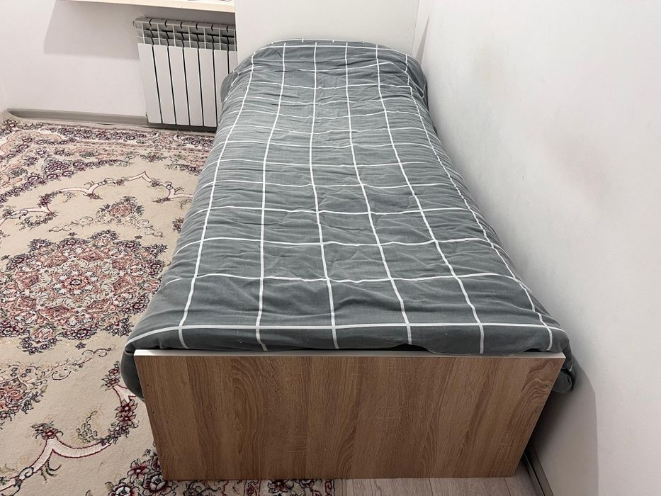 Продам кровать нормальное состояние