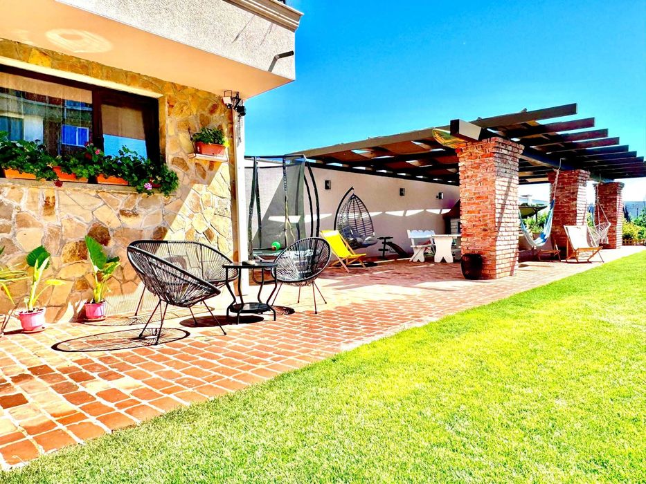 На море в къща за 11 души!