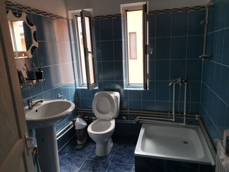 Vila 9 camere, Valea Lotrului, Sat Salistea - Bradisor, Comuna Malaia