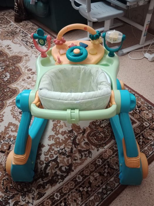 Продам ходунки,коляску,толокар , велосипед