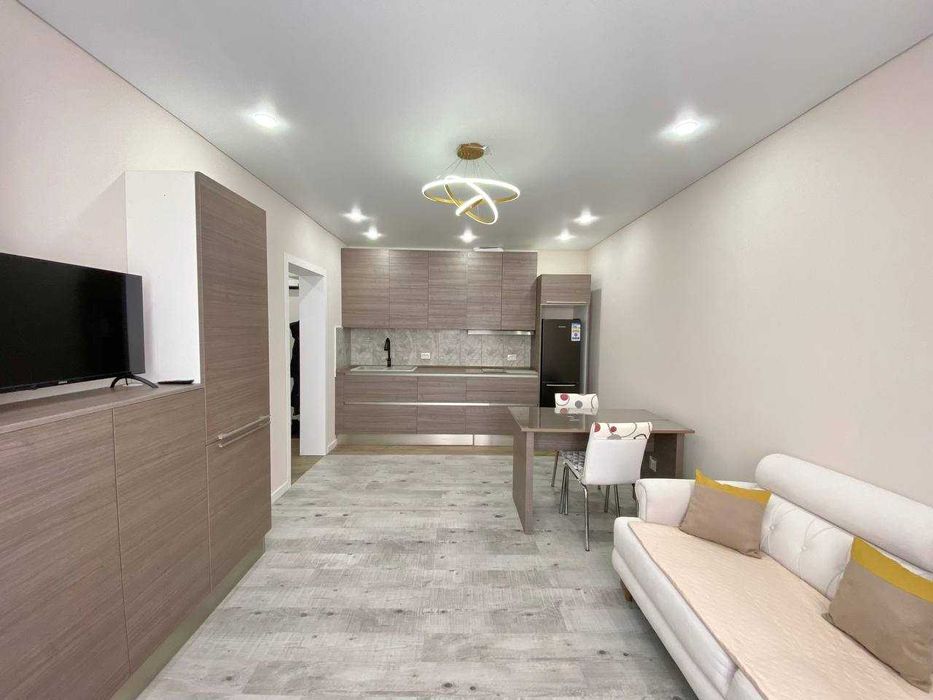 Продаётся евро двухкомнатная квартира