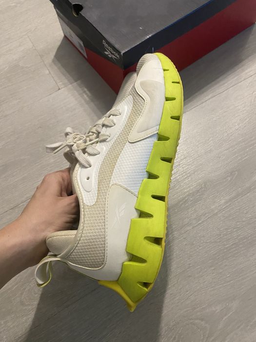 Продам кроссовки Reebok