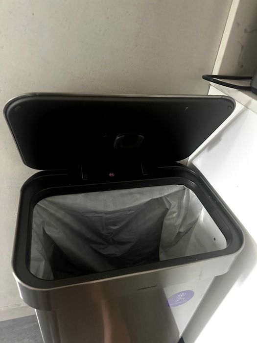 Кош за боклук Simplehuman  45L – в перфектно състояние