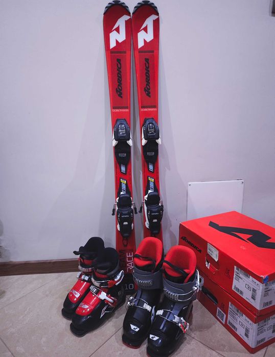 детски ски и ски обувки